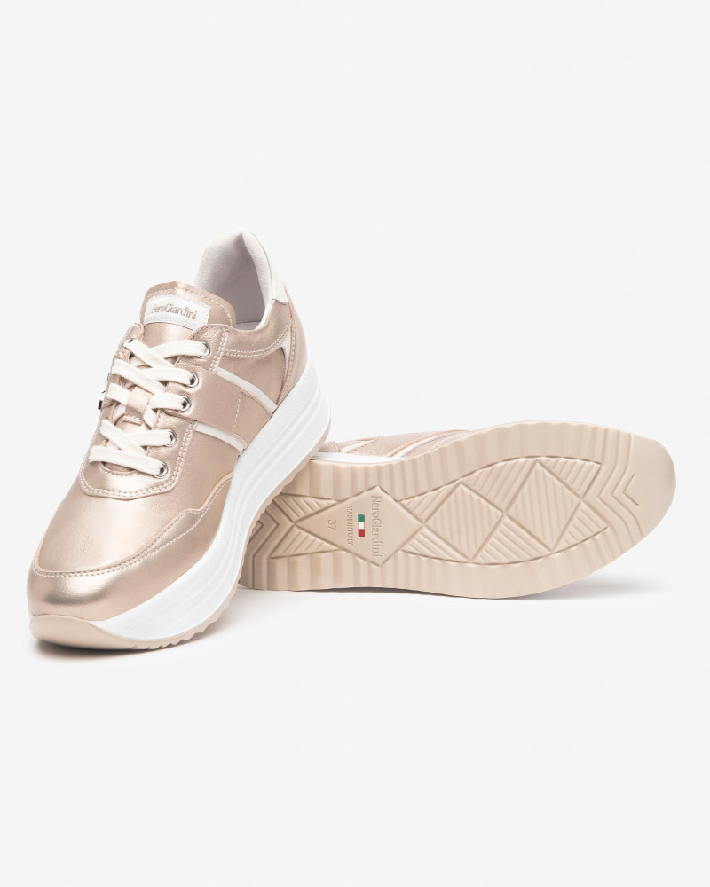 Nero Giardini sneakers donna in pelle laminata col. osso