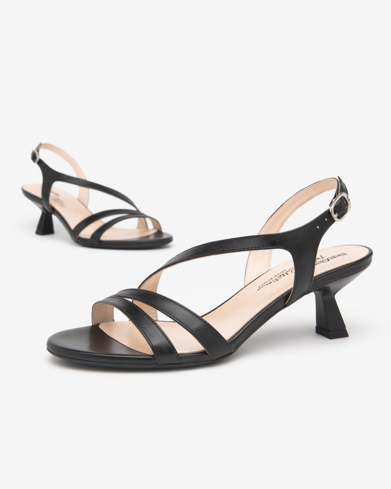 Nero Giardini sandali donna in pelle nero E513221DE100