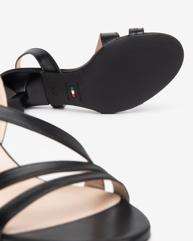 Nero Giardini sandali donna in pelle nero E513221DE100