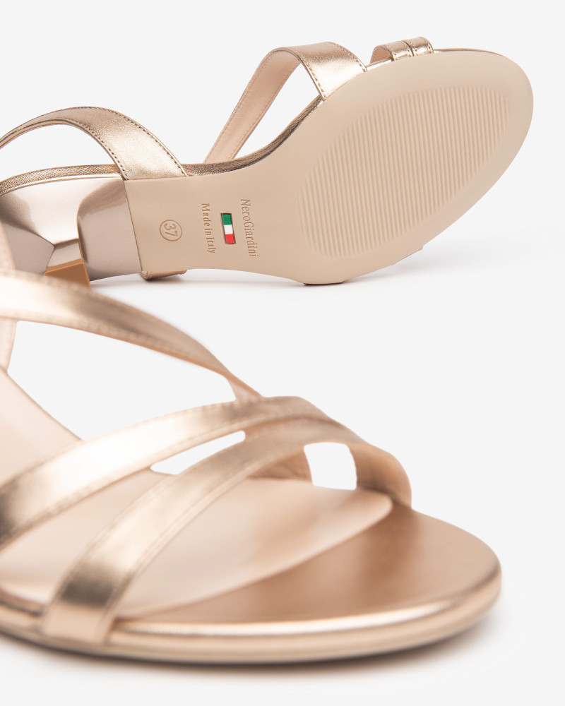 Nero Giardini sandali donna laminato oro E513222DE434