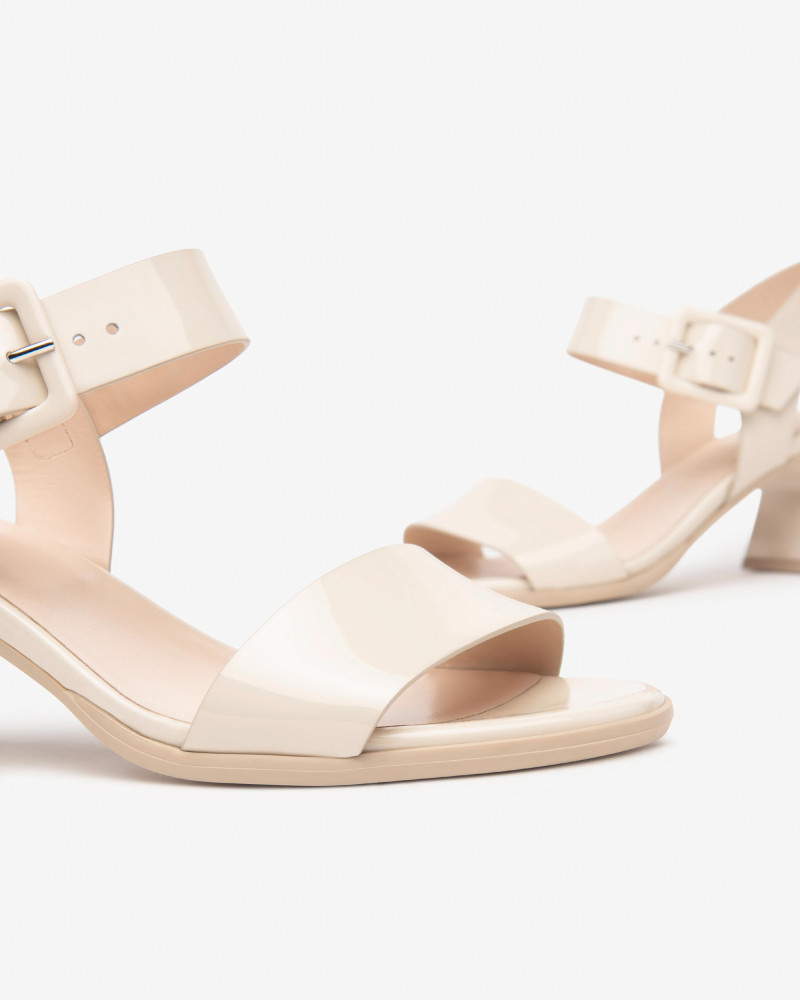 Nero Giardini sandali donna in vernice latte E513241D711