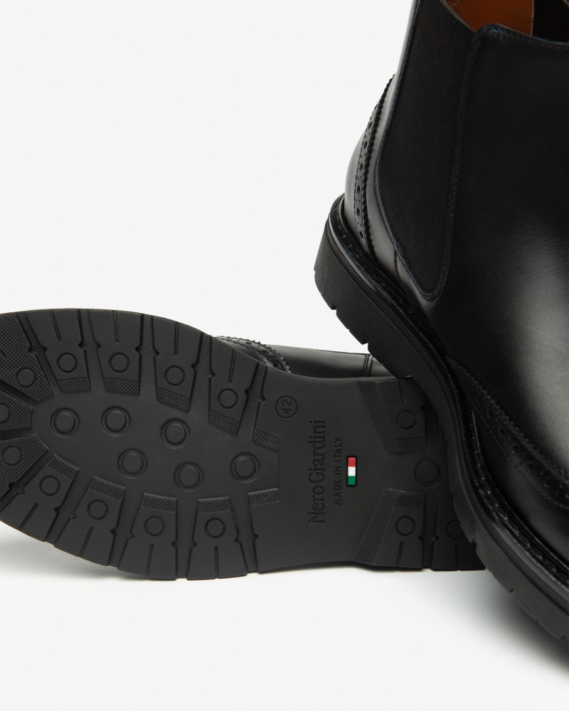 Nero Giardini stivaletti chelsea uomo in pelle nero I500824U100