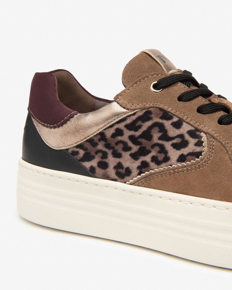 Nero Giardini sneakers in pelle nero e suede moro I514182D442