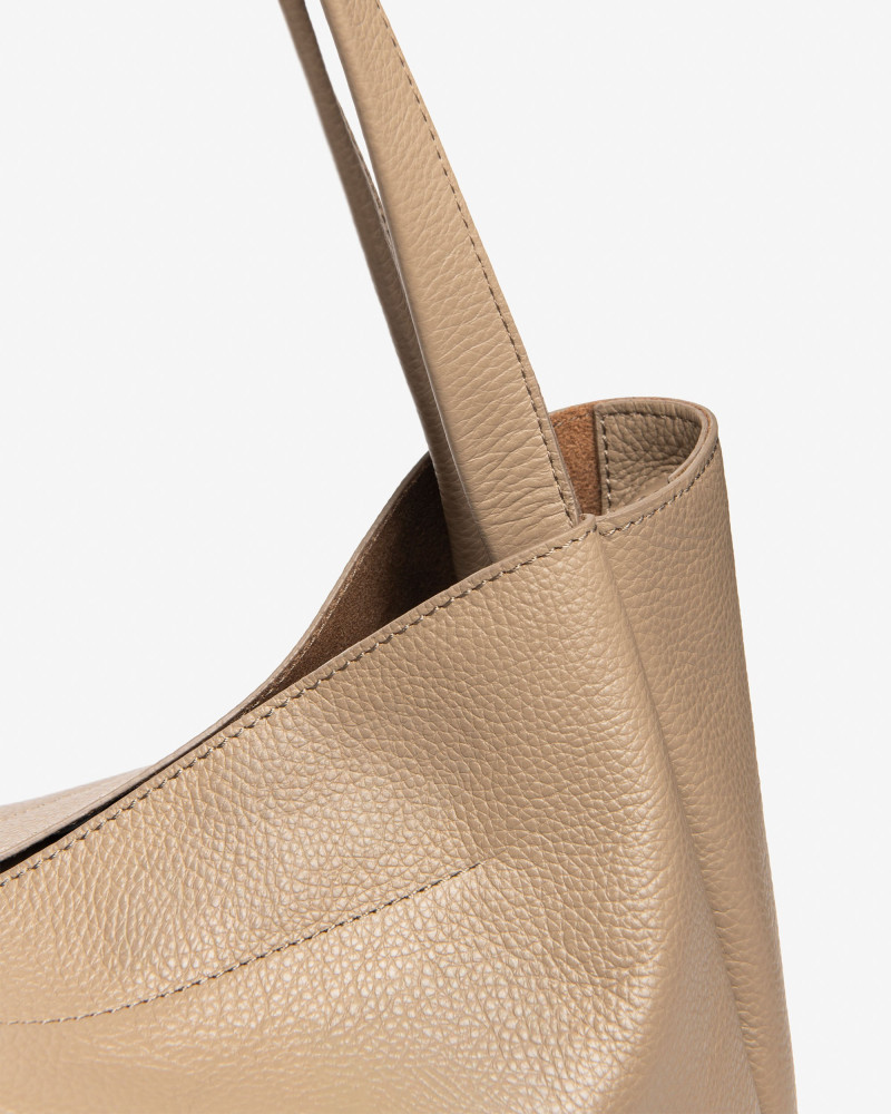 Nero Giardini borsa Hobo in pelle col. argilla I544030D331