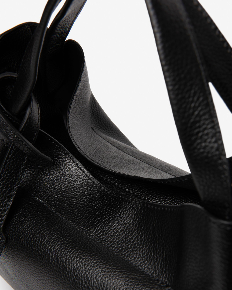 Nero Giardini borsa Hobo in pelle nero I544031D100