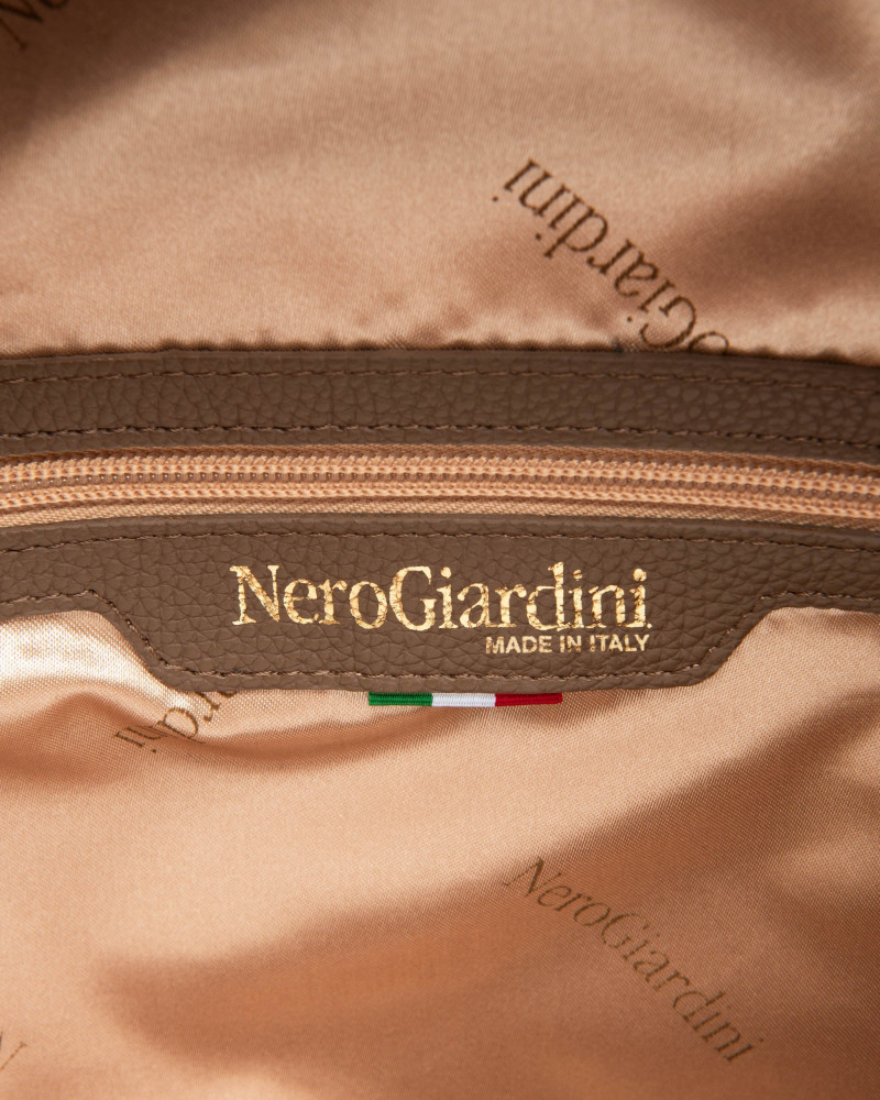 Nero Giardini zainetto in materiale tecnico col. noce I544081D401