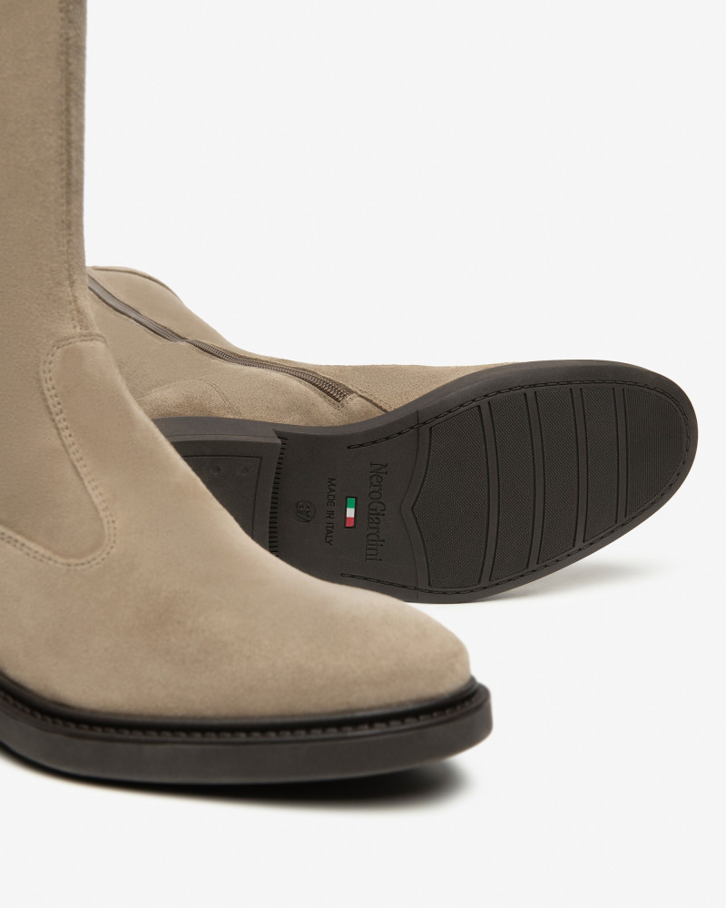 Nero Giardini stivali donna in pelle scamosciata col. argilla I514715D501