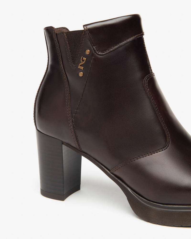 Nero Giardini tronchetti donna in pelle t.moro I513801D300