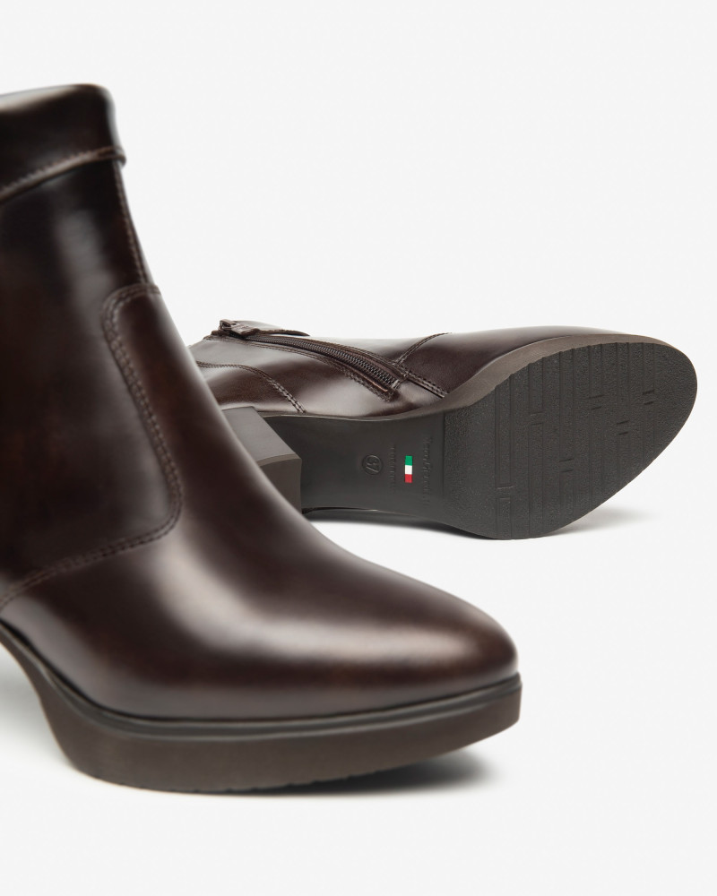 Nero Giardini tronchetti donna in pelle t.moro I513801D300