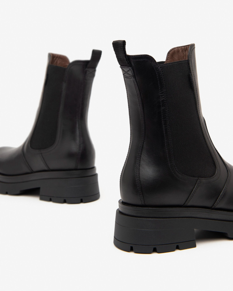 Nero Giardini stivaletti donna in pelle nero I411940D100