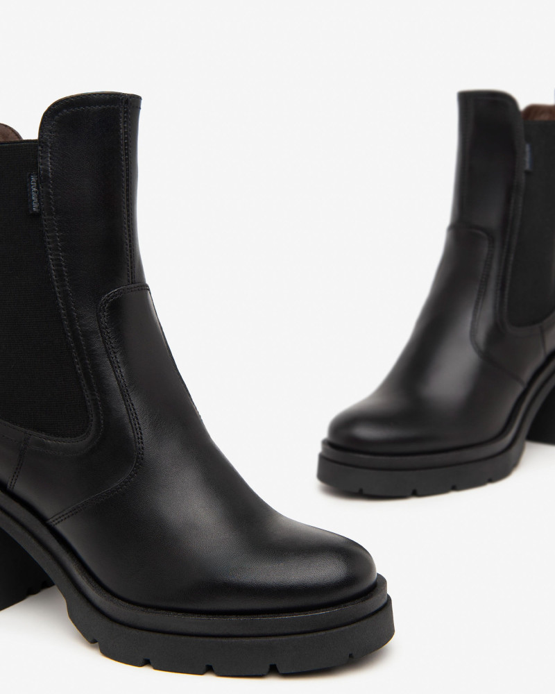 Nero Giardini stivaletti donna in pelle nero I411960D100