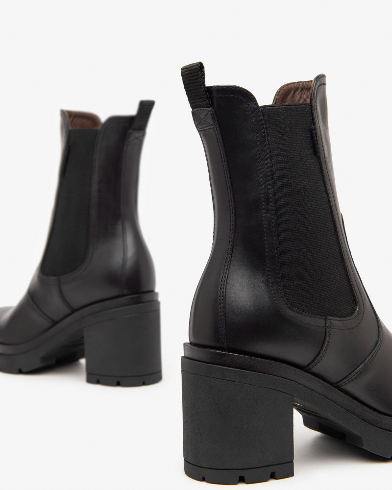 Nero Giardini stivaletti donna in pelle nero I411960D100