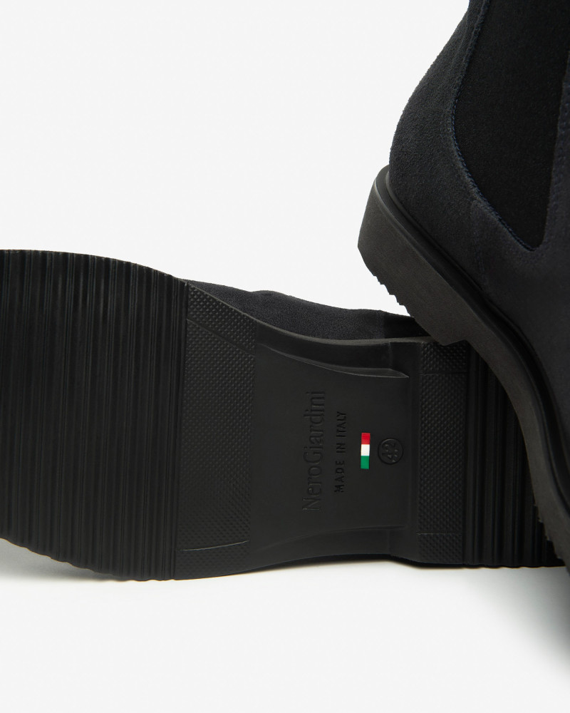 Nero Giardini stivaletti chelsea uomo in camoscio blu I500851U200