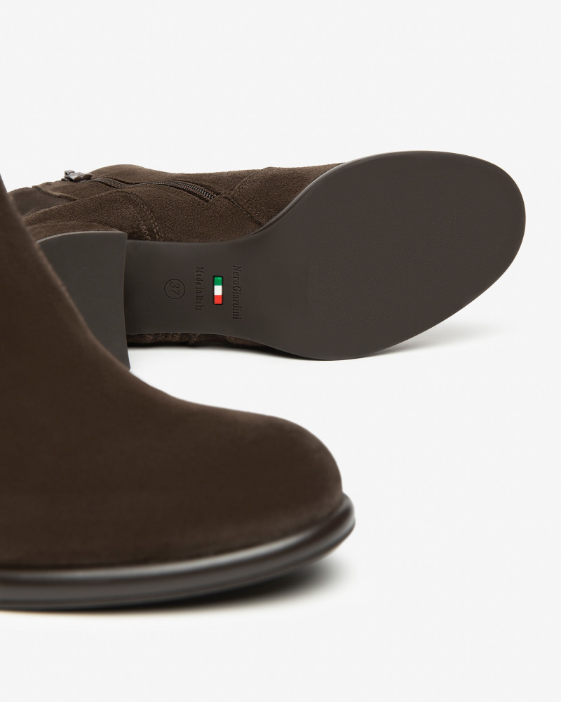 Nero Giardini tronchetti donna in suede t.moro I514311D300