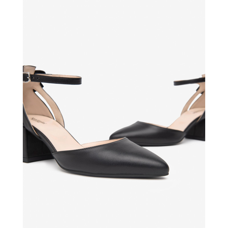 Nero Giardini décolleté in pelle nero con fiocco E512350D100