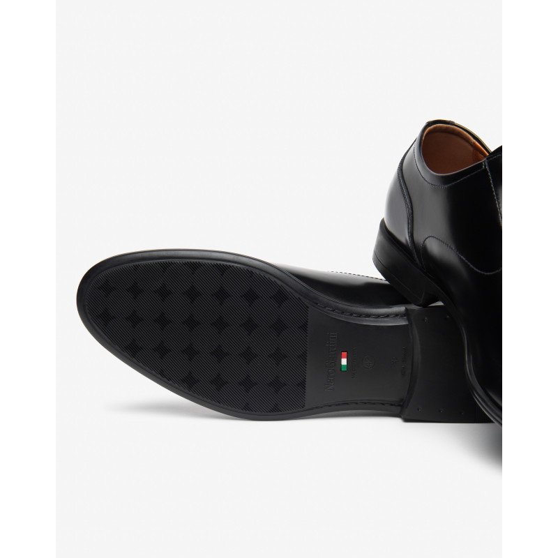 Nero Giardini stringata uomo elegante in pelle nero E601050UE100