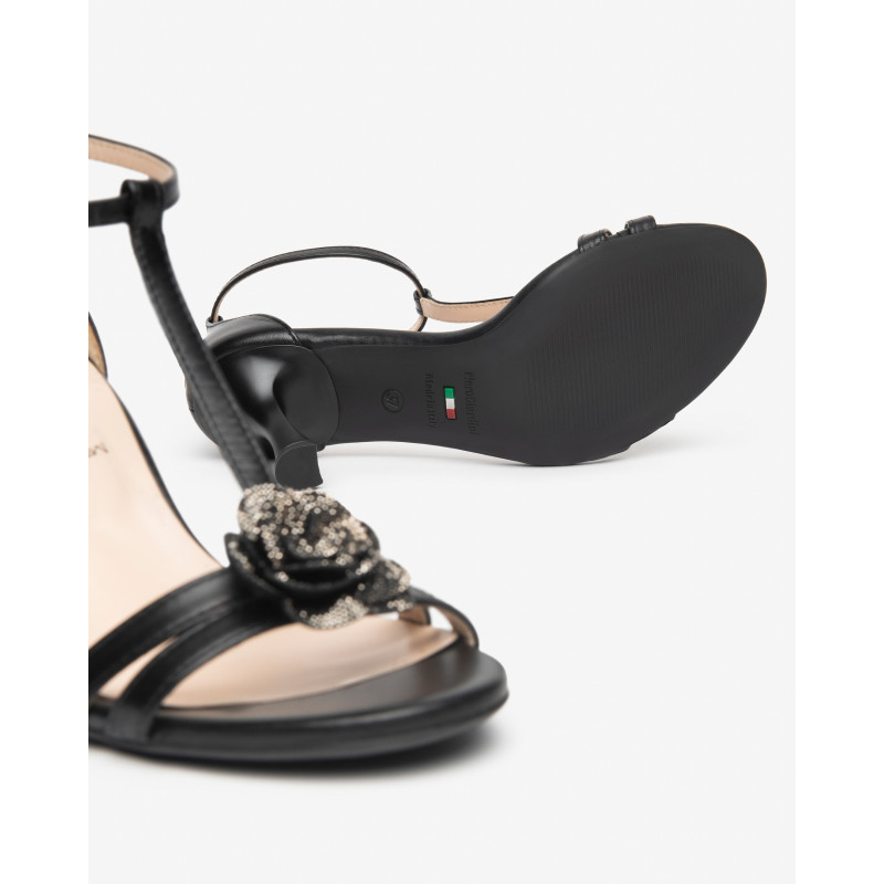 Nero Giardini sandali donna in pelle nero E615642DE100