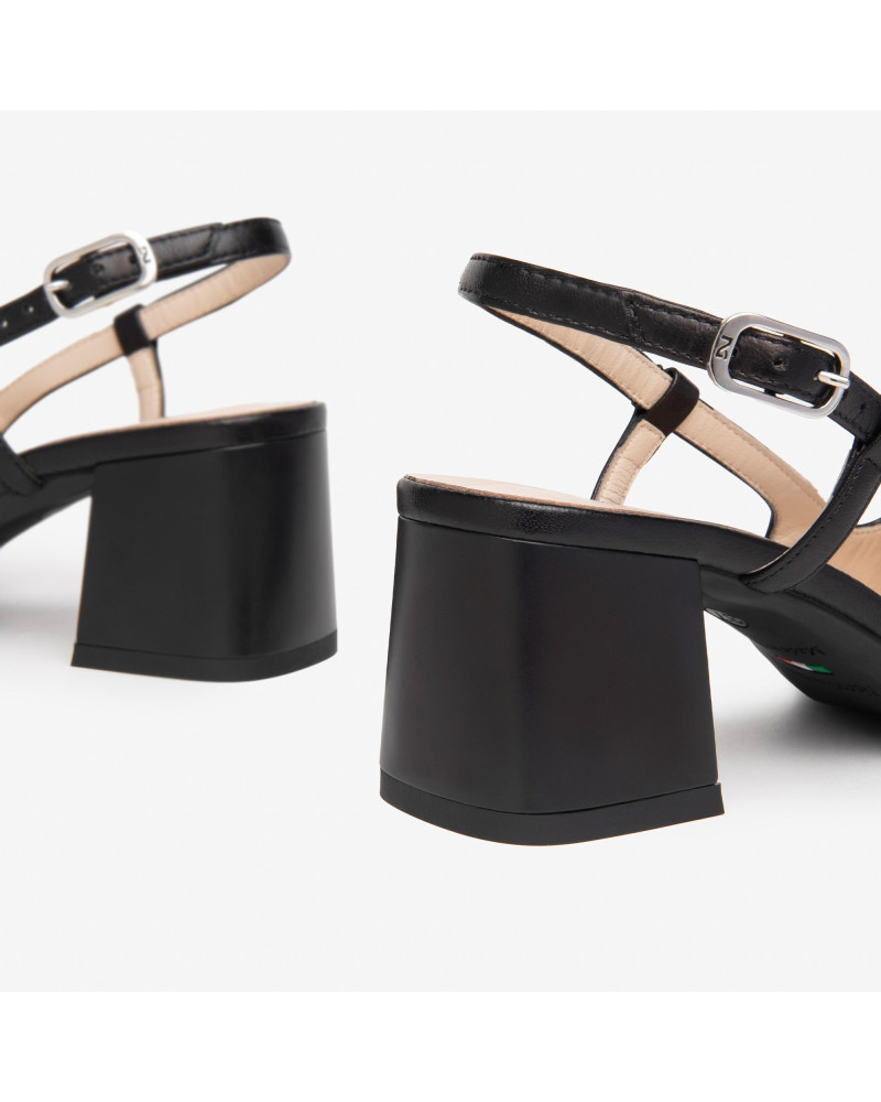 Nero Giardini slingback nero con morsetto E409470D100
