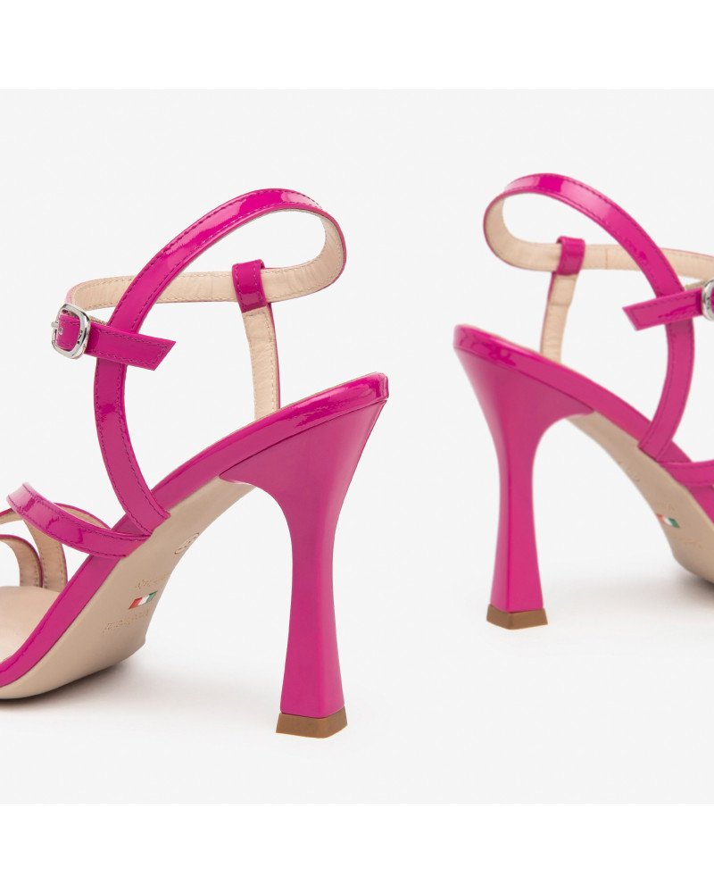 Nero Giardini sandalo fuxia in vernice E410132DE609