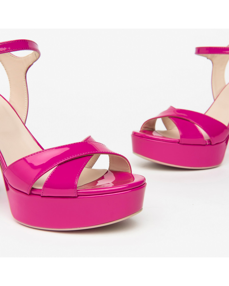 Nero Giardini sandalo in vernice fuxia E410212D609